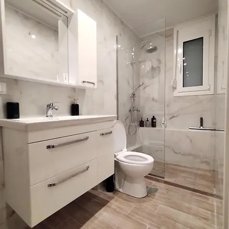 Stylish Apartment Larissa